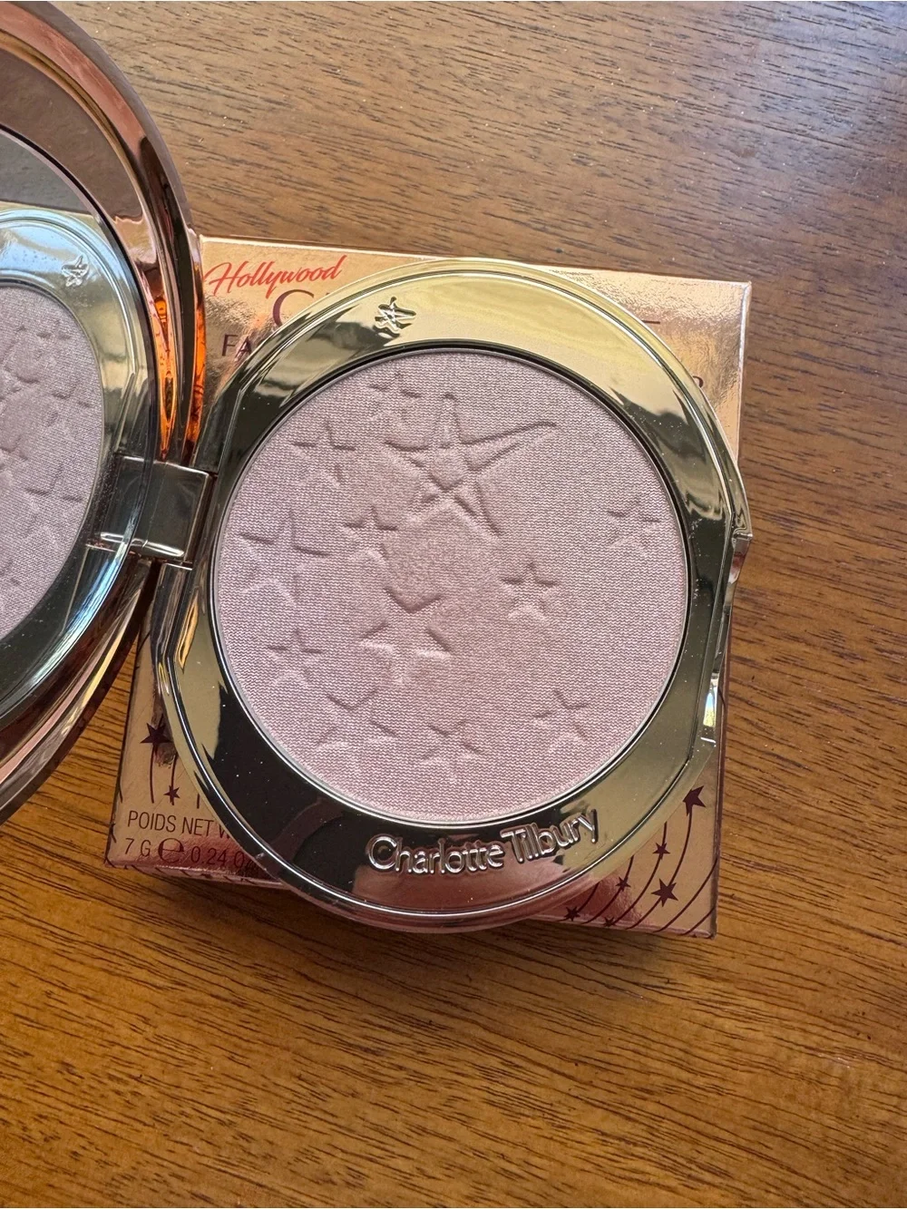 Charlotte Tilbury Glow Glide Highlighter - pillow talk glow